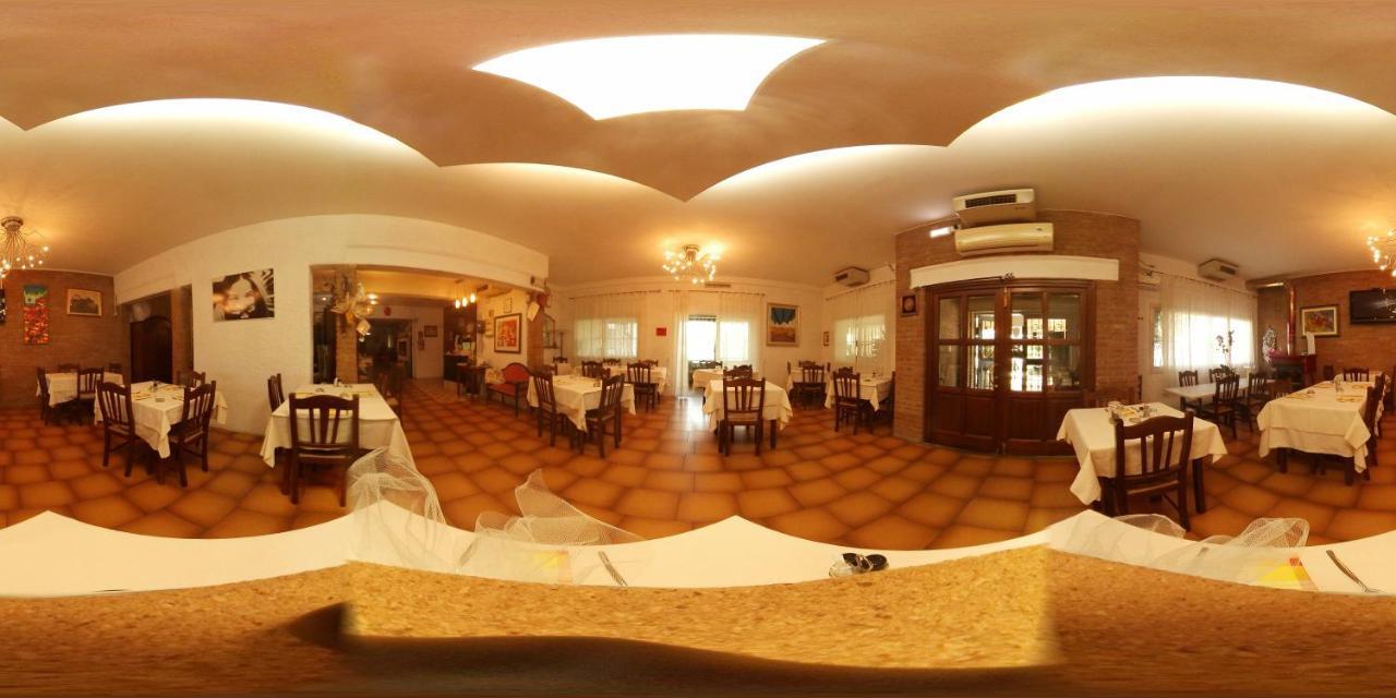 Hotel Lory Ficarolo Kültér fotó